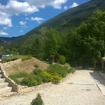 Mas Du Verdon فندق مبيت وإفطار 5*