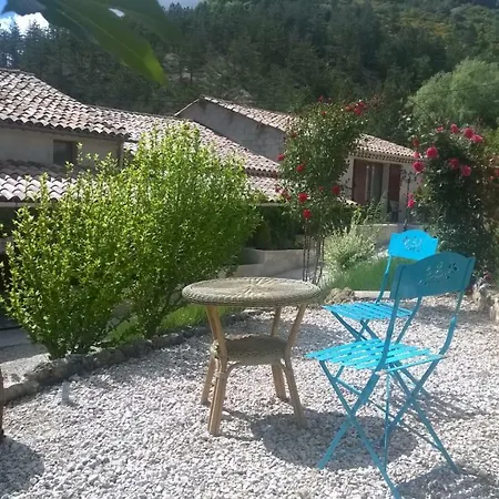 Mas Du Verdon Bed and Breakfast