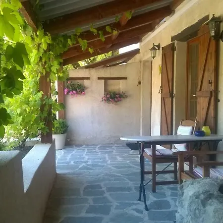 فندق مبيت وإفطار Mas Du Verdon 5*